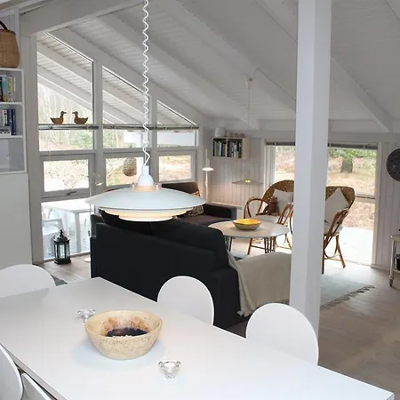 Three-bedroom Holiday Sandstien 09 Сasa de vacaciones Østerby